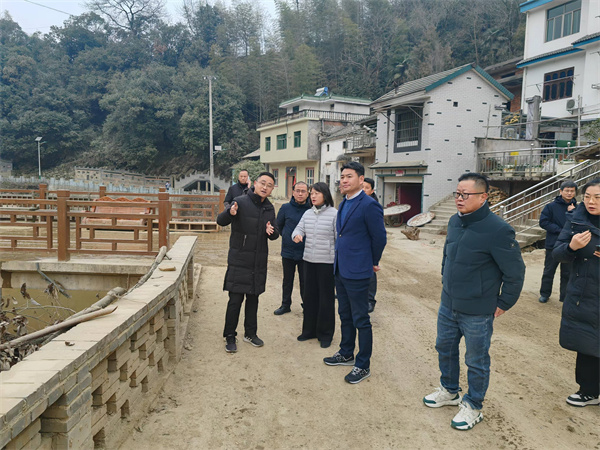 1月7日，江卓琪副市長(zhǎng)帶隊(duì)督查賢源河災(zāi)后治理事宜。.jpg