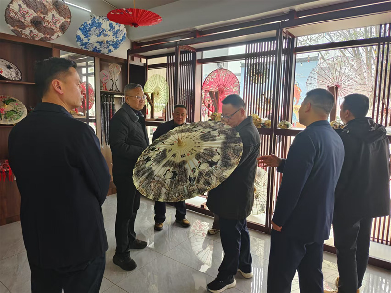 3月8日，洪董陪同汪凱書(shū)記一行赴江西婺源婺女洲調(diào)研旅游產(chǎn)業(yè).jpg