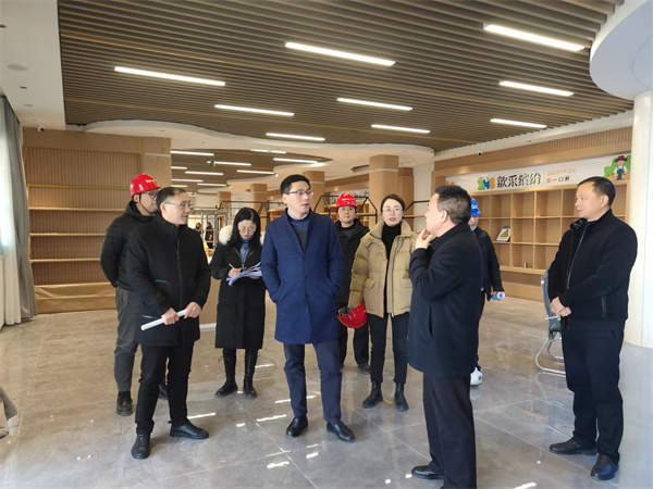 12月12日，洪董，方總陪同王奇勇縣長一行調(diào)研古徽州核心景區(qū)智能化運(yùn)用管理中心項(xiàng)目。.jpg