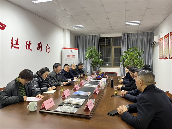 12月29日，詹縣長帶隊(duì)走訪寧波市徽州商會(huì)，洪董，余總陪同走訪.jpg